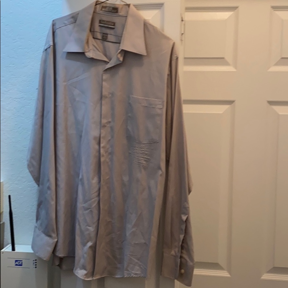 Men’s long sleeve dress shirt